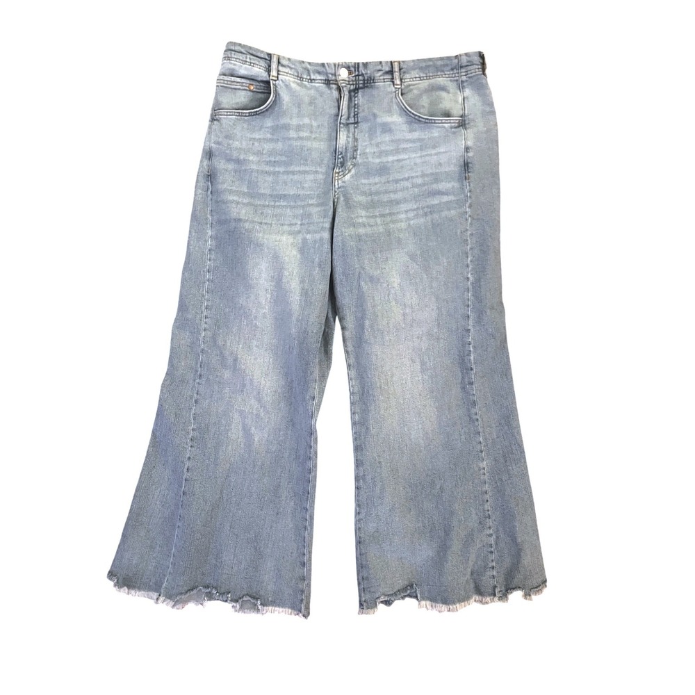 PILCRO Anthropologie The Adi Wide Leg Cropped‎ Jeans Light Wash Chewed Hem- 32 - Picture 4 of 13